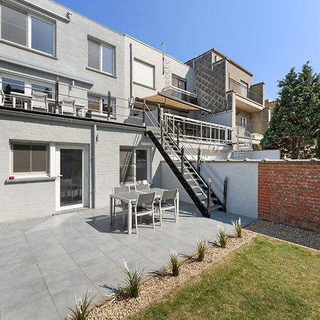 Ruime Woning 10P Met Zonnige Tuin & Nabij Strand 布兰肯贝赫 外观 照片