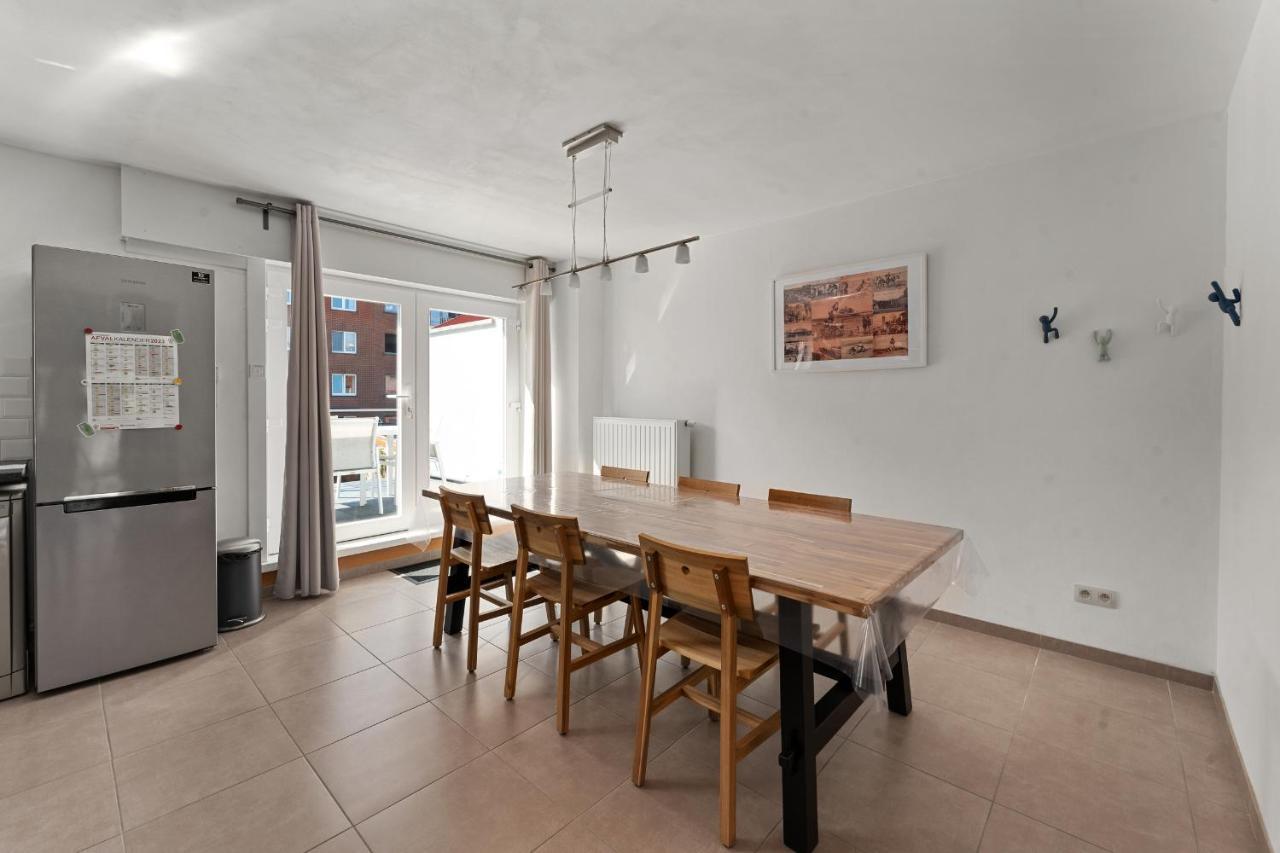 Ruime Woning 10P Met Zonnige Tuin & Nabij Strand 布兰肯贝赫 外观 照片