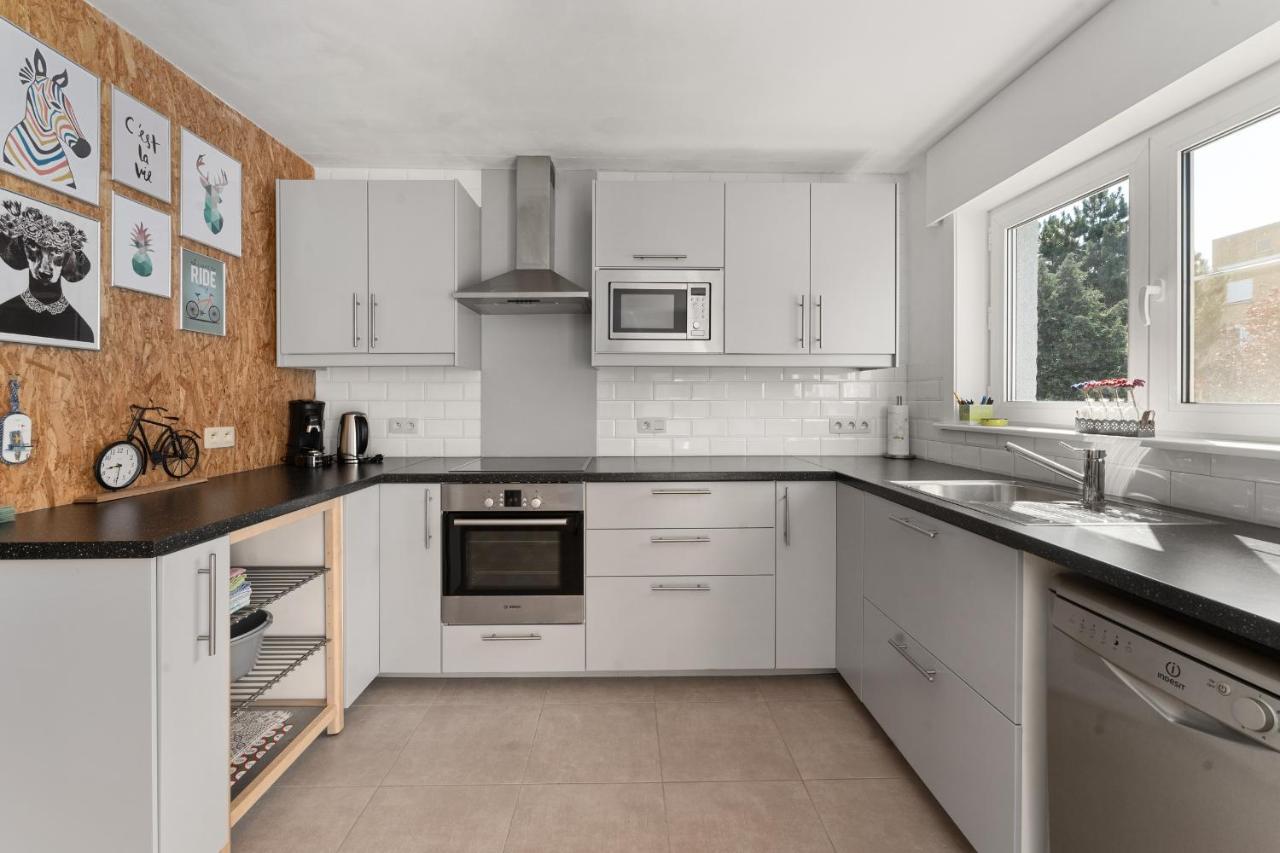 Ruime Woning 10P Met Zonnige Tuin & Nabij Strand 布兰肯贝赫 外观 照片
