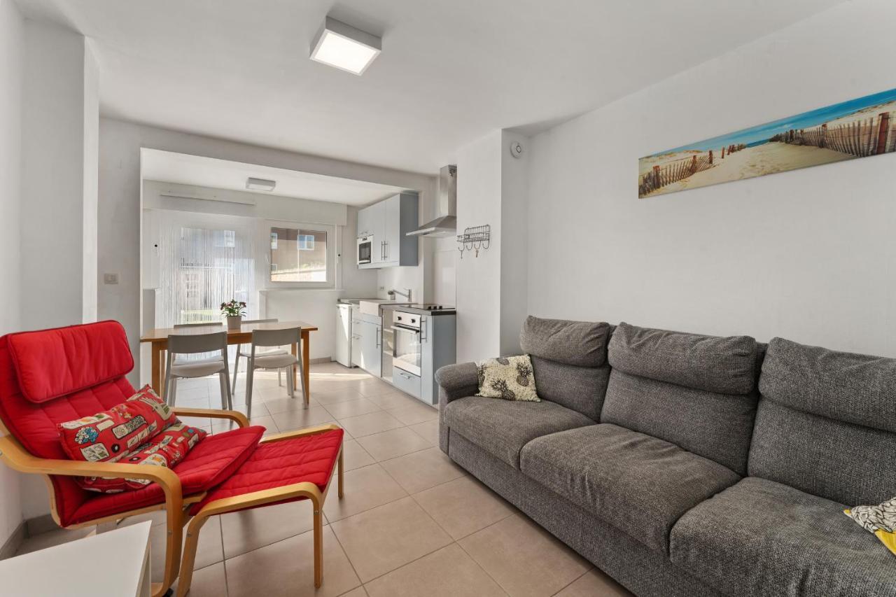 Ruime Woning 10P Met Zonnige Tuin & Nabij Strand 布兰肯贝赫 外观 照片