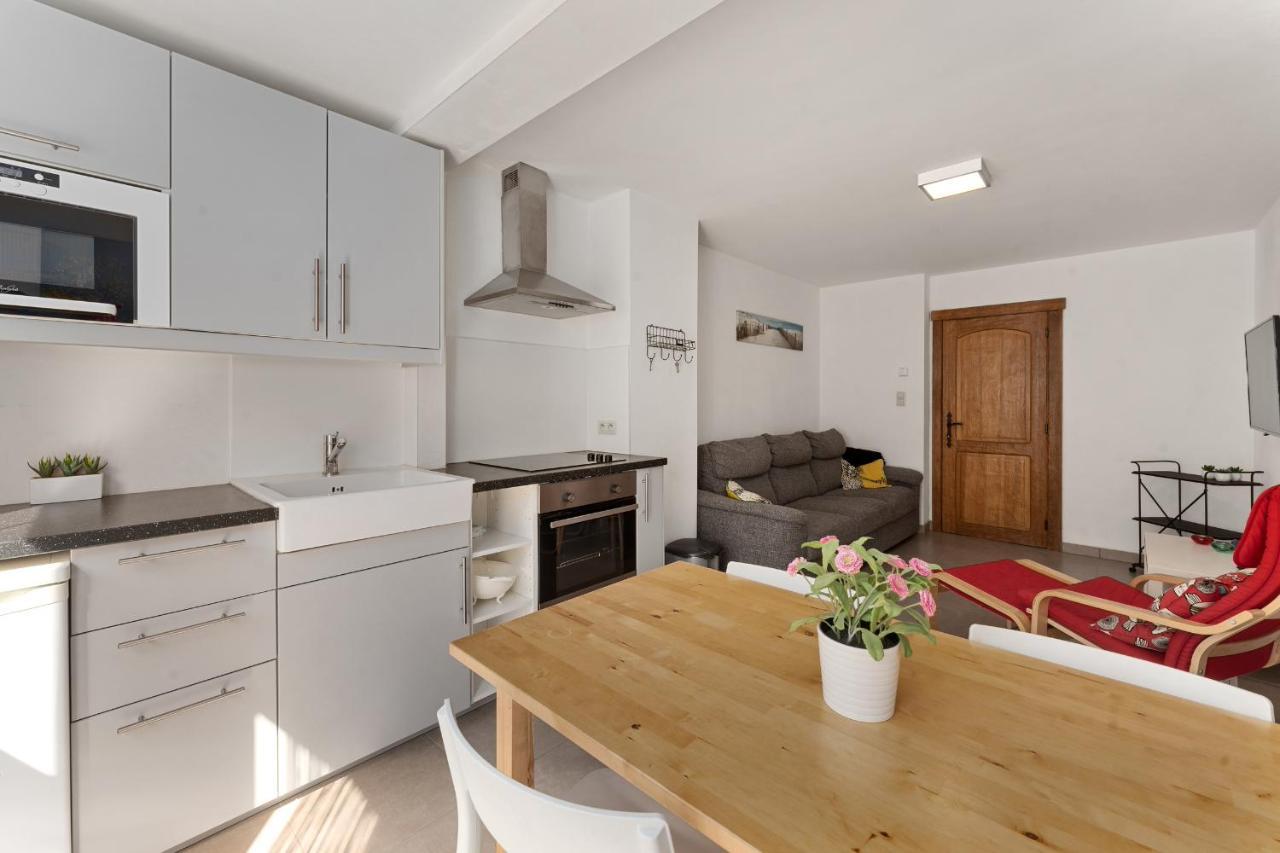 Ruime Woning 10P Met Zonnige Tuin & Nabij Strand 布兰肯贝赫 外观 照片